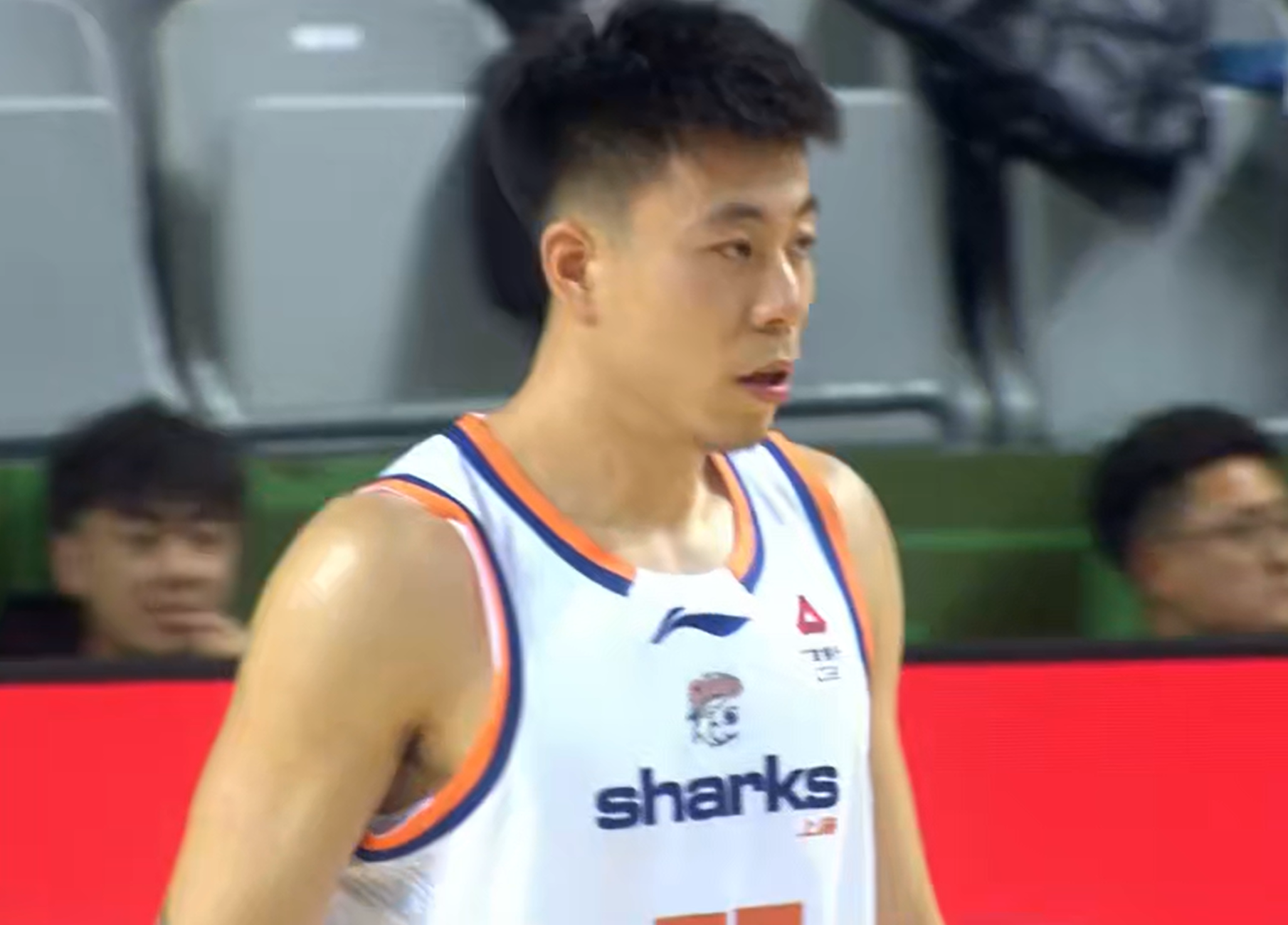 球速体育平台-输上海40分!杜锋点评,道出了广东队输球的5大原因