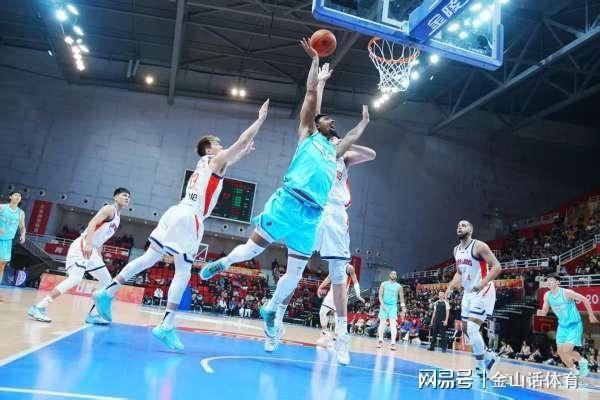 球速体育-掀翻联盟第4！2名辽粤弃将成功臣，一个6中5砍2双，一个末节12分