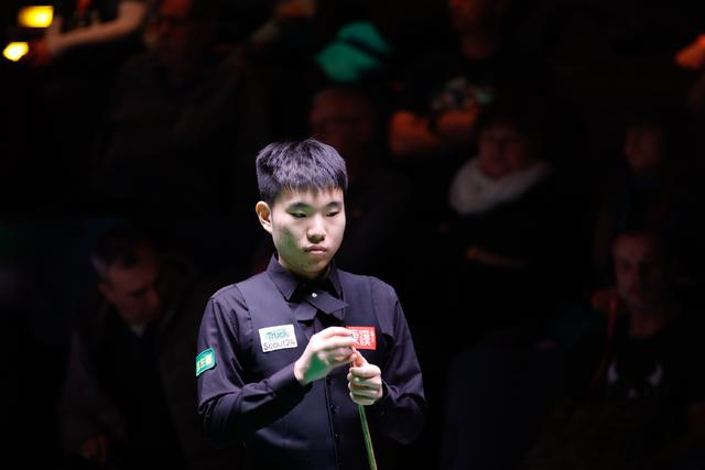 球速体育网址-中国名将一轮游遭降级！斯诺克保级形势分析，3人难度大4人难度小|世锦赛|资格赛|白雨露|黄佳浩|世锦赛资格赛_新浪体育_新浪新闻